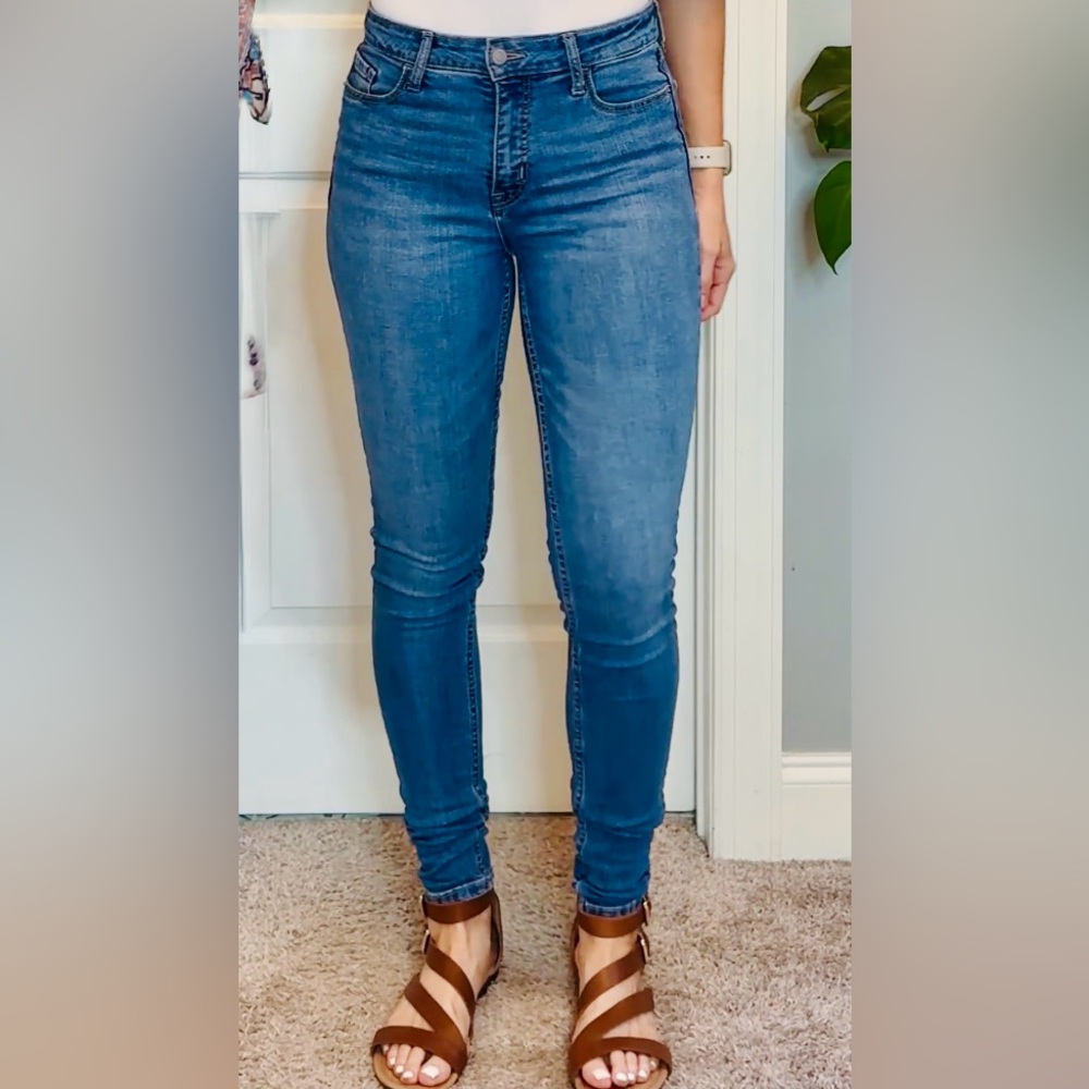 Old Navy Blue Skinny Jeans